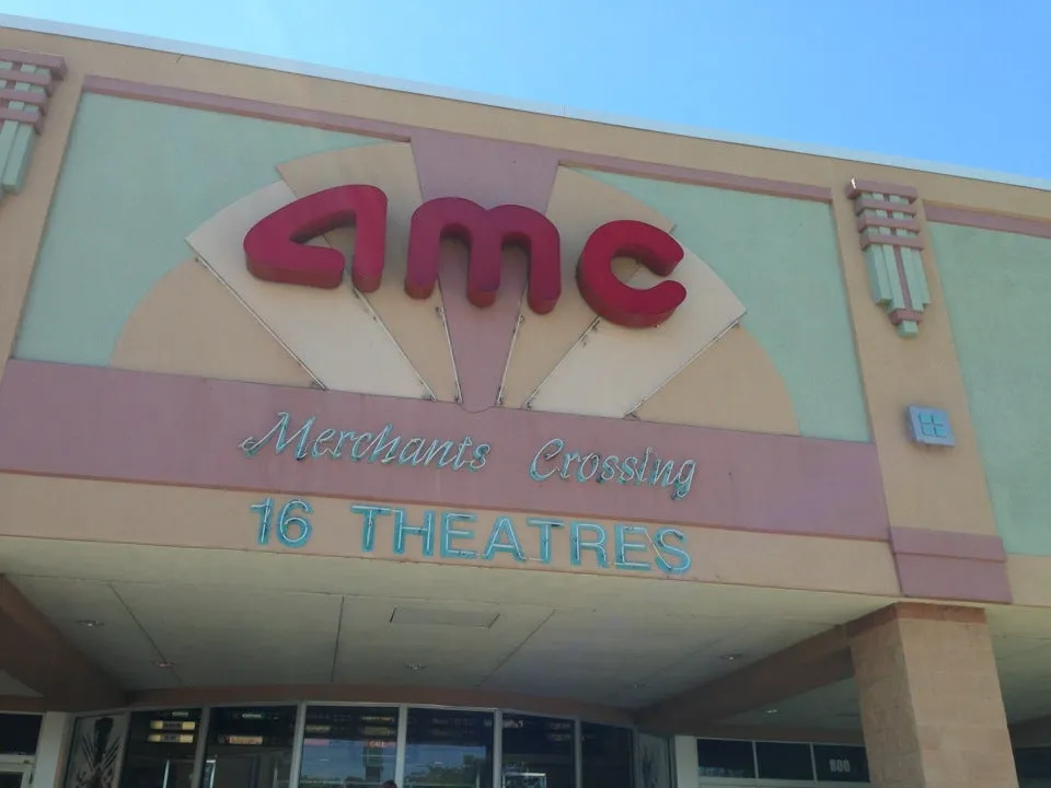 best movie theater in fort myers
